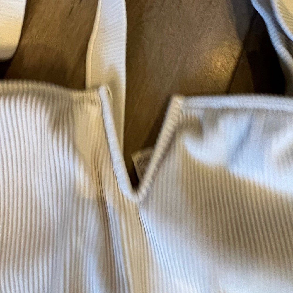 White Roxy woman’s bathing suit - Picture 3 of 3